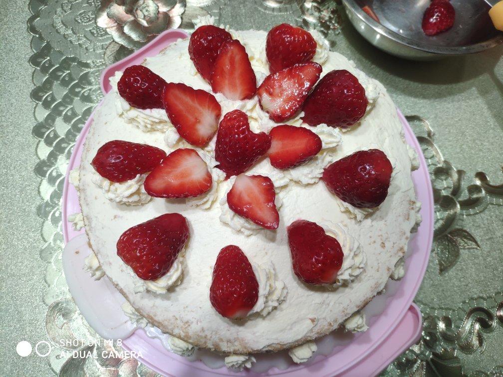 《Tinrry+》草莓奶油蛋糕（8寸配方）