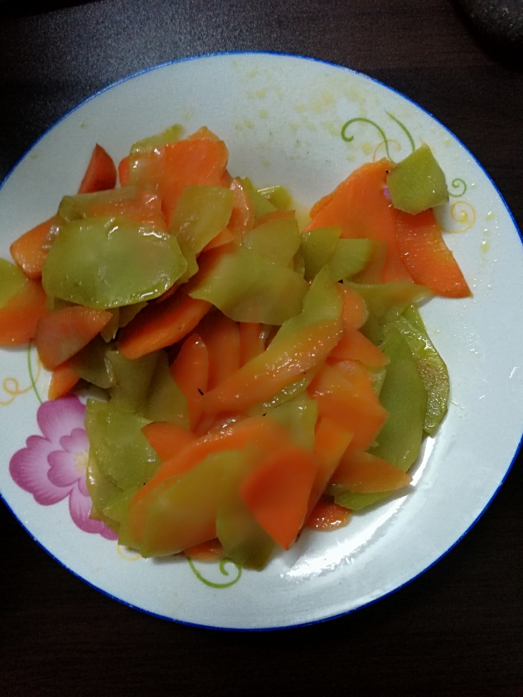 莴苣炒胡萝卜
