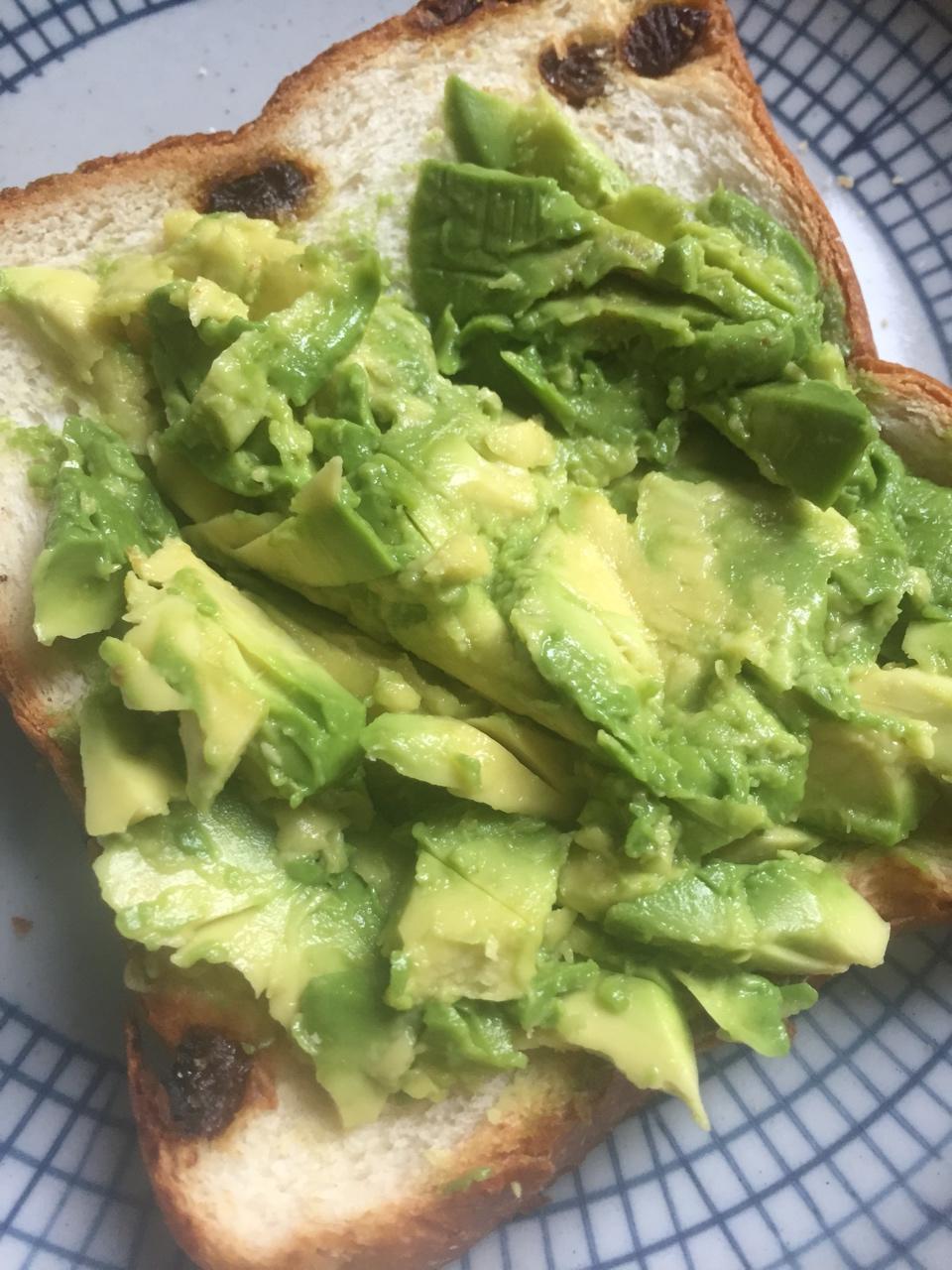 牛油果吐司