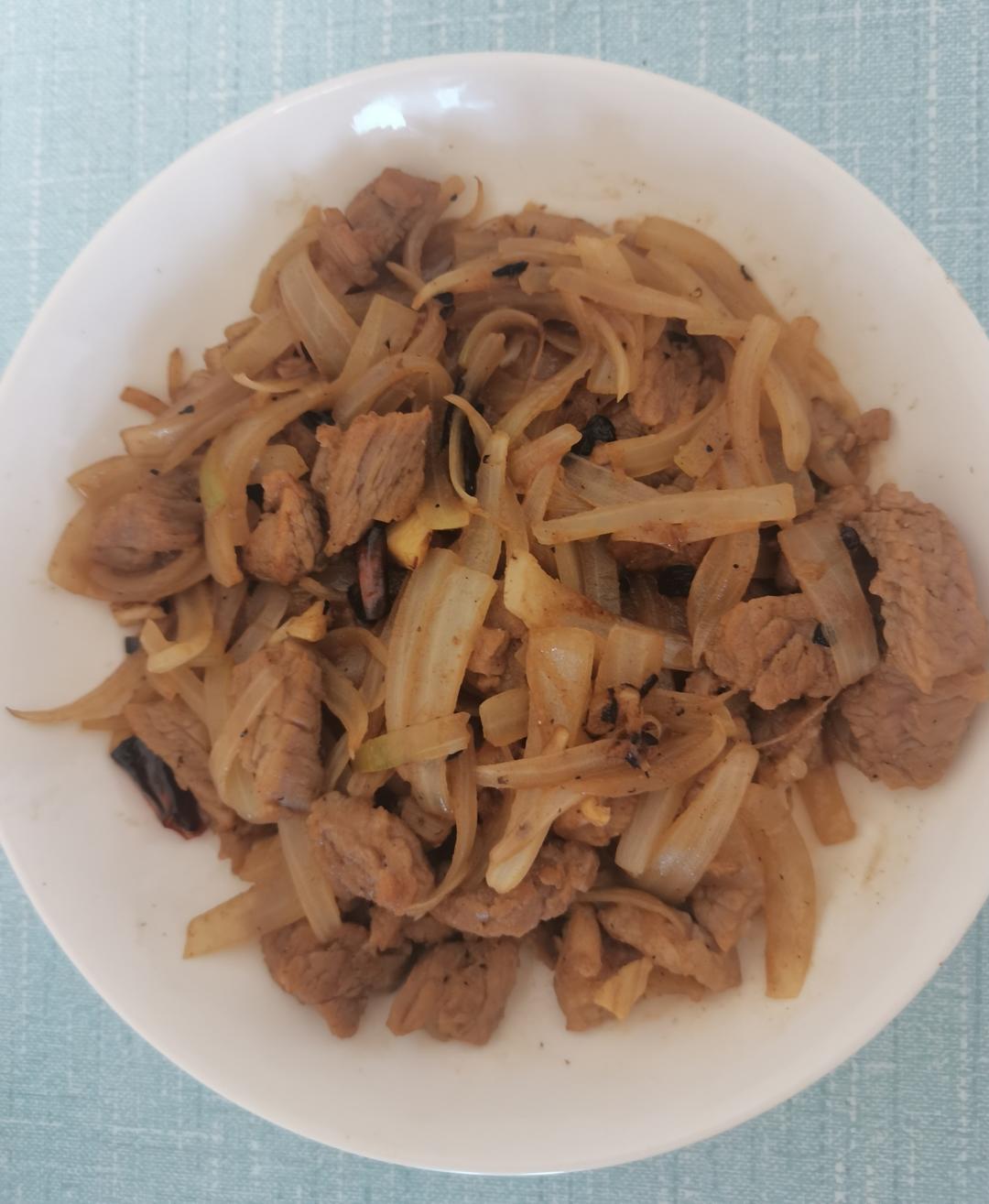 家常孜然洋葱炒羊肉