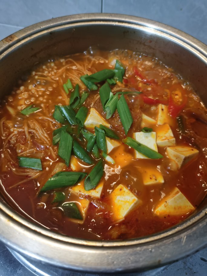 太太太好吃下饭的韩式泡菜猪肉豆腐汤！