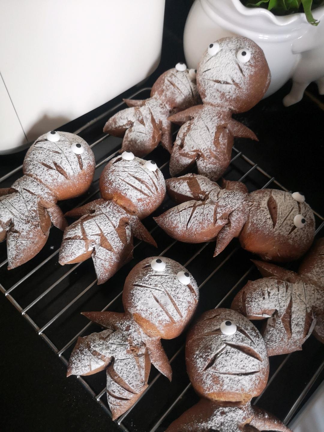 万圣节木乃伊面包