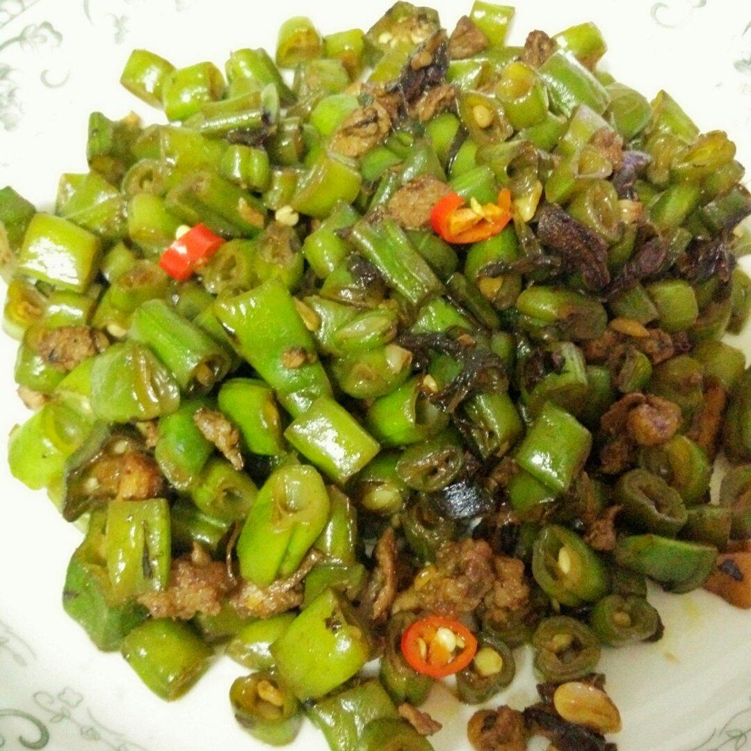 榄菜肉末四季豆