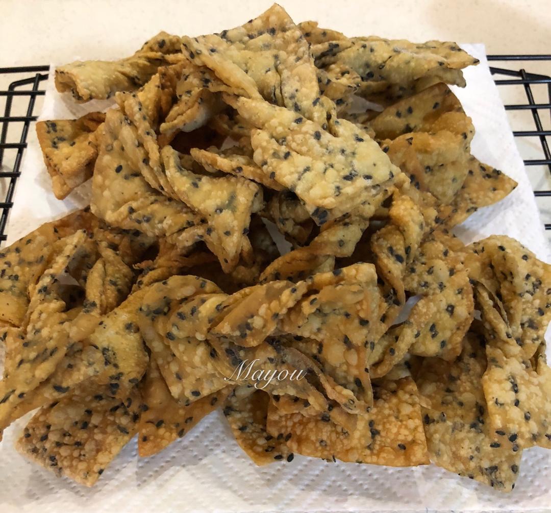 玛优做的过年零嘴炸麻叶