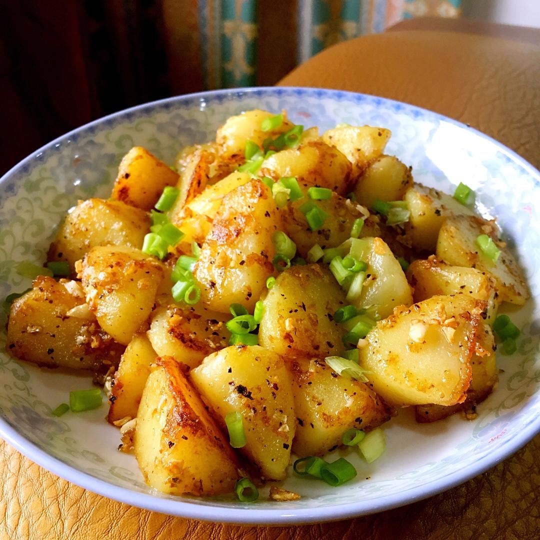晴天小鹃儿做的蒜香马铃薯