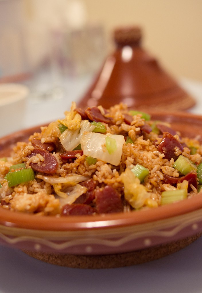 塔吉锅腊味煲仔饭