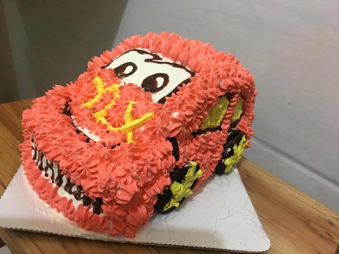 汽车生日蛋糕