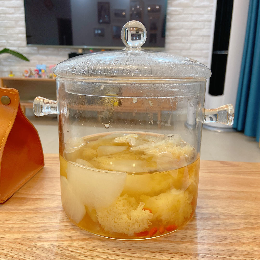 冰糖银耳梨汤