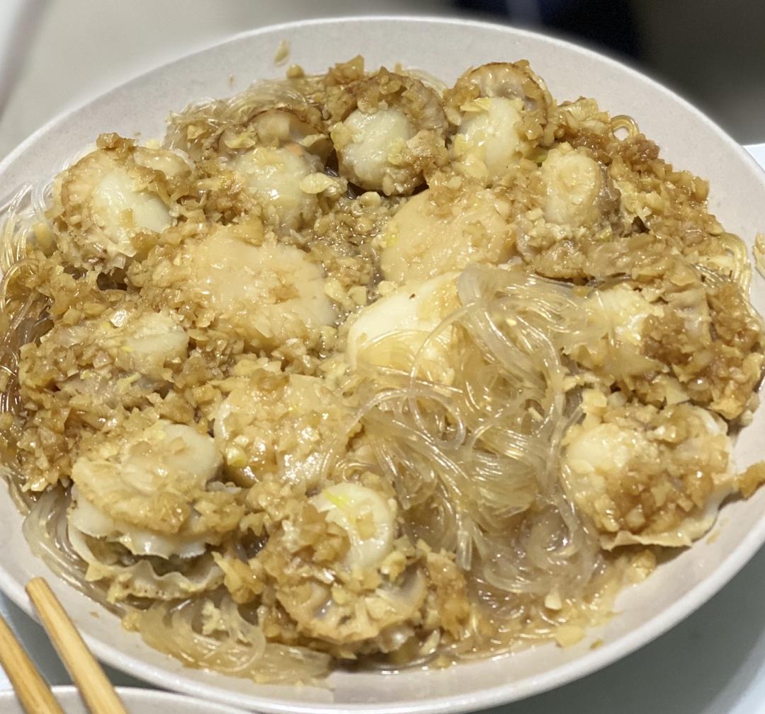 蒜蓉扇贝肉蒸粉丝