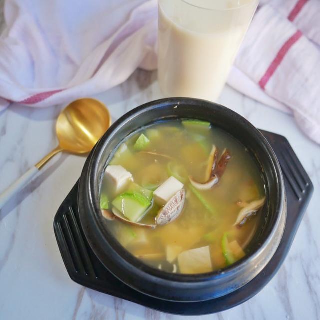 花蛤大酱汤