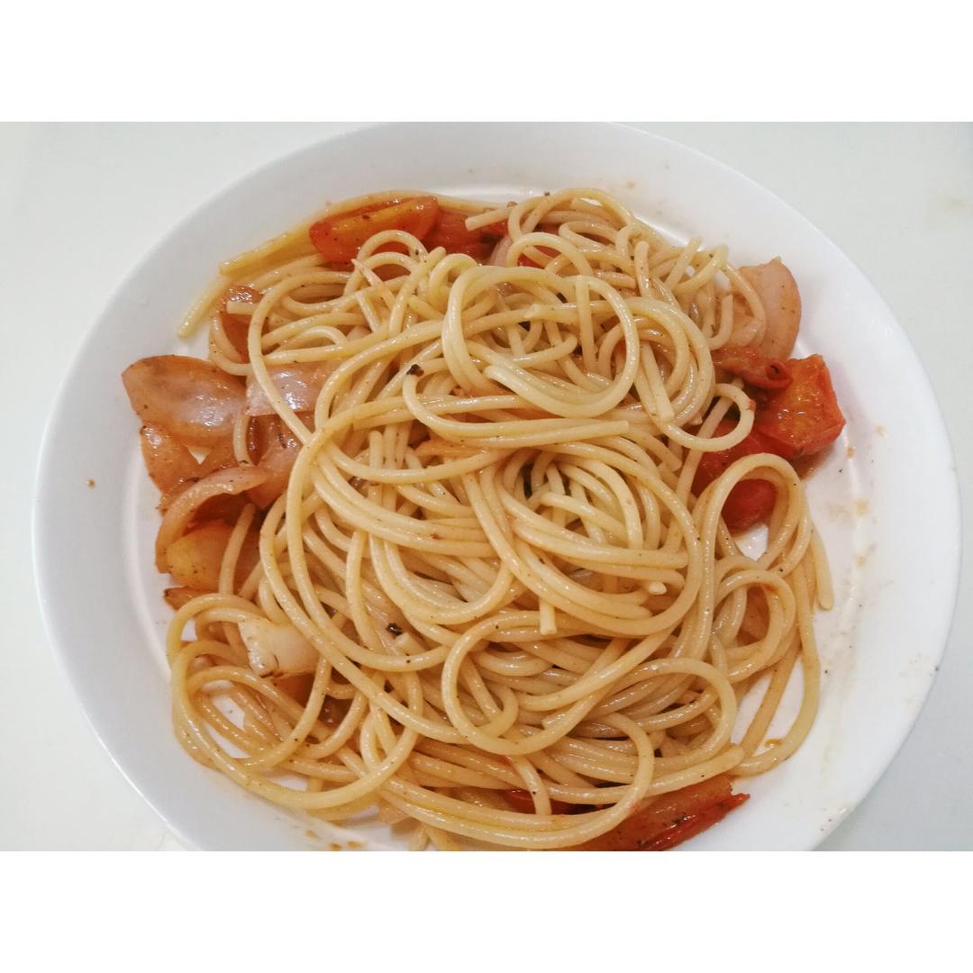 番茄肉酱意大利面