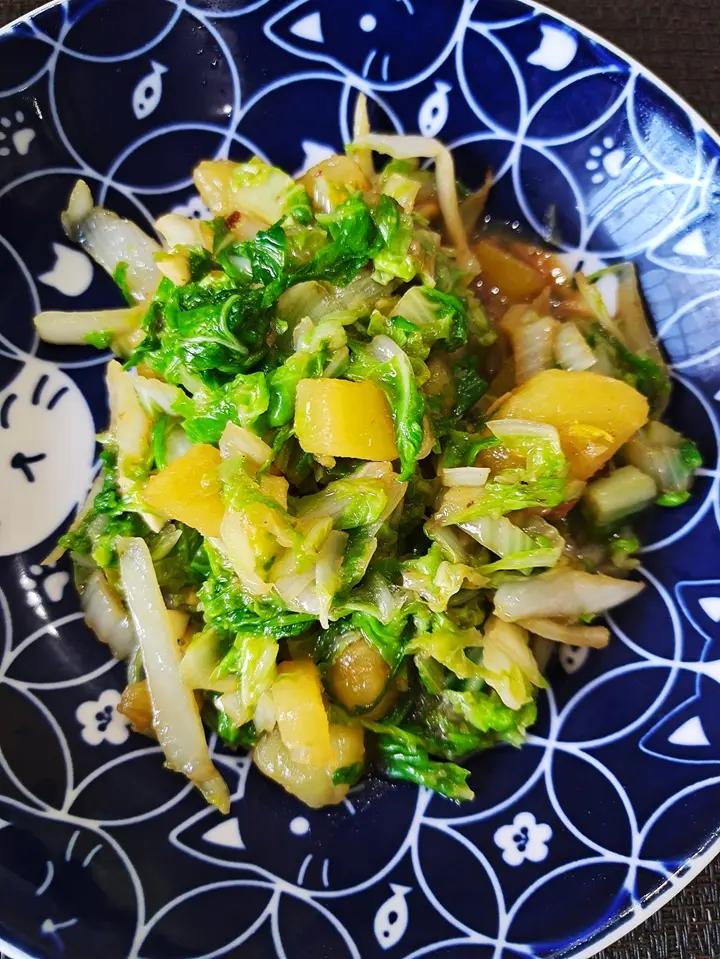 土豆然小白菜