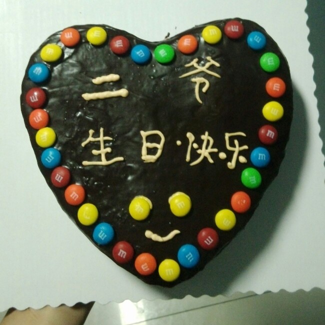 淋酱巧克力蛋糕！