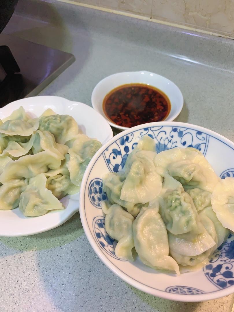 好吃到爆的韭菜牛肉馅饺子