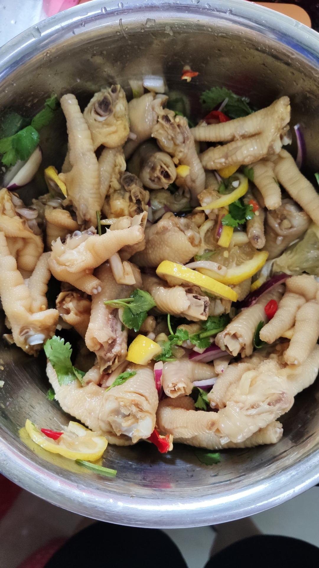 【柠檬酸辣鸡爪】自制超级无敌美味的网红鸡爪