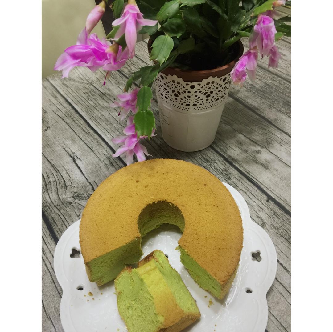 菠菜戚风蛋糕（8寸中空模具）