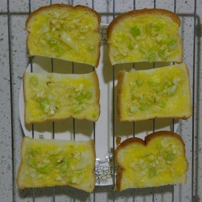 微波炉蒜香面包