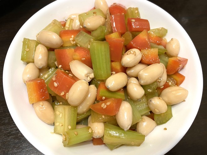 凉拌芹菜胡萝卜花生米的做法步骤图 Anny1790 下厨房 凉拌芹菜胡萝卜花生米的做法步骤图 Anny1790 下厨房