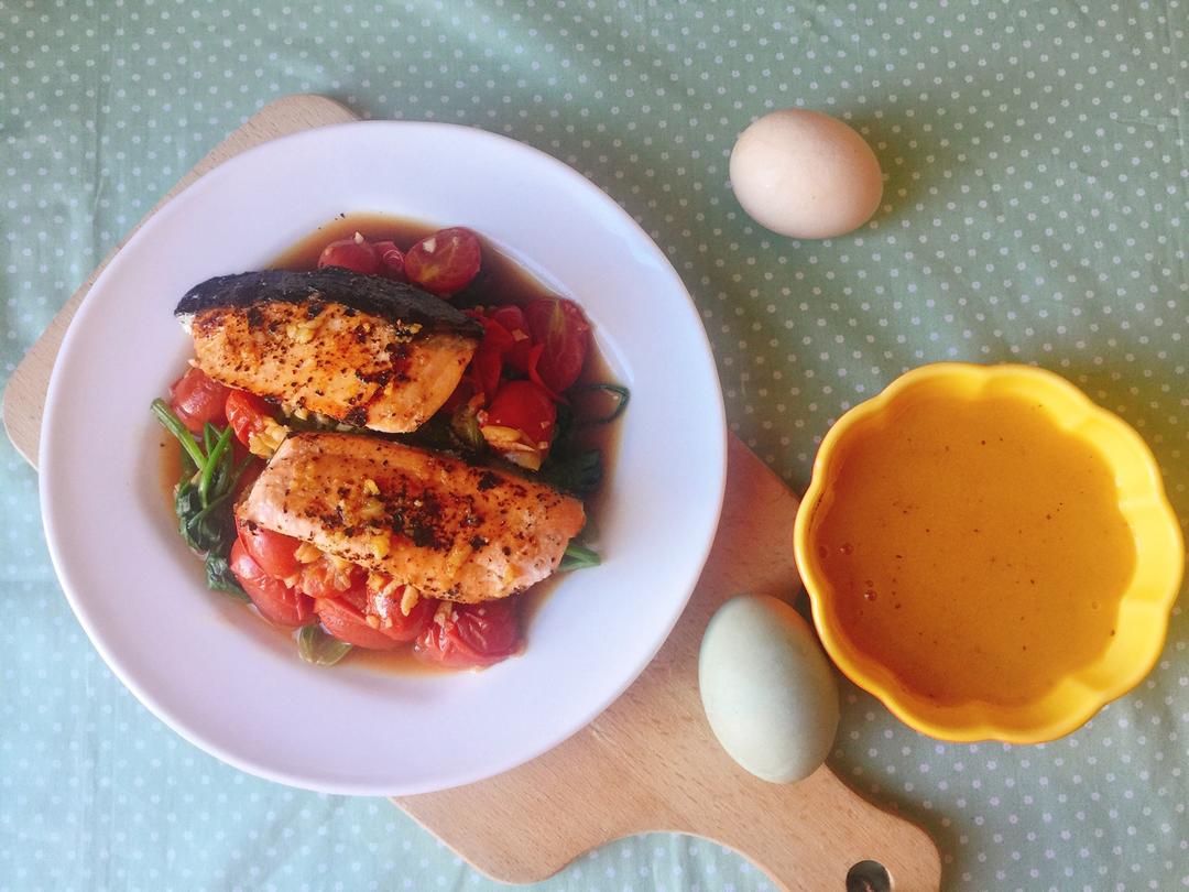 每天，叫醒我的是早餐