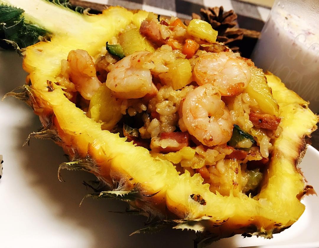 虾仁菠萝炒饭
