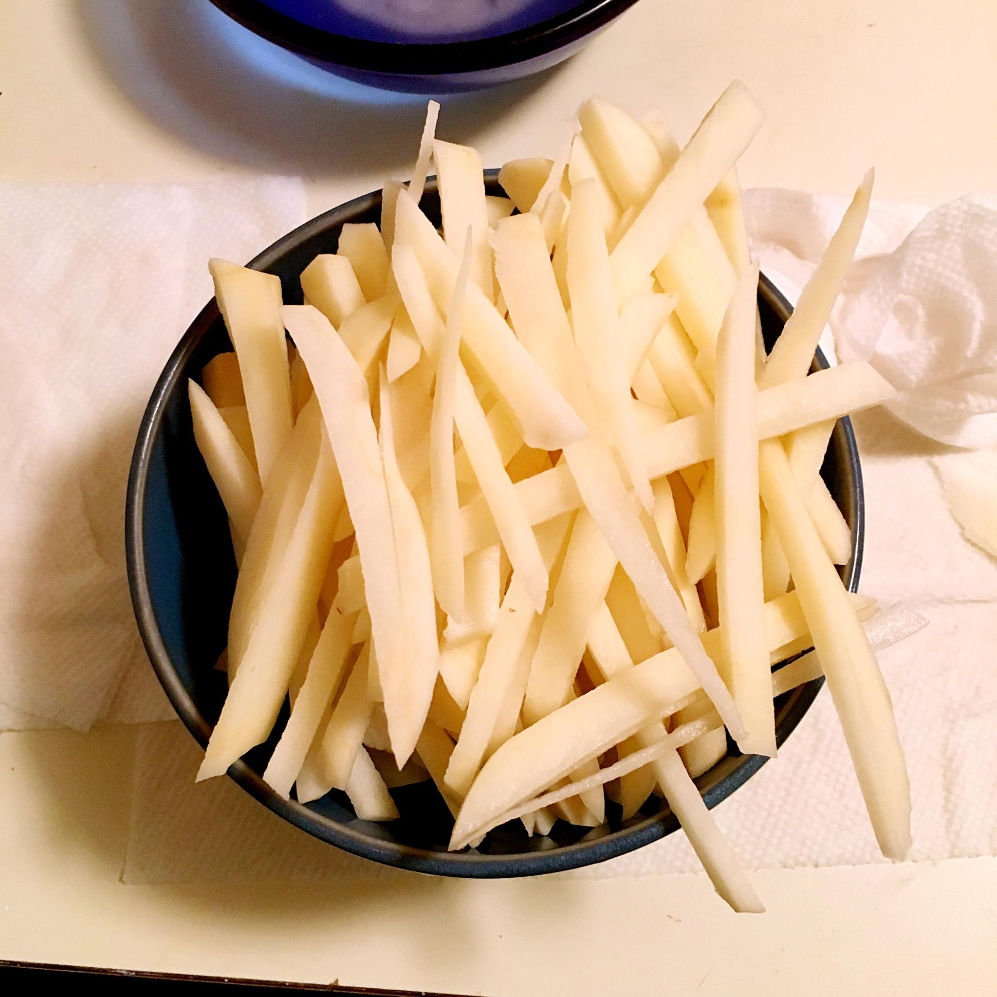 地道的美国Garlic Fries的做法 步骤1