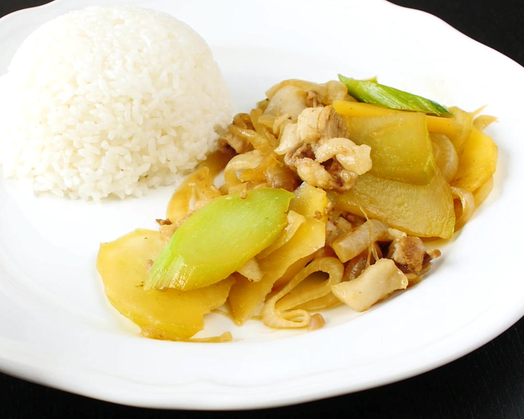 白洋葱芥兰肉片