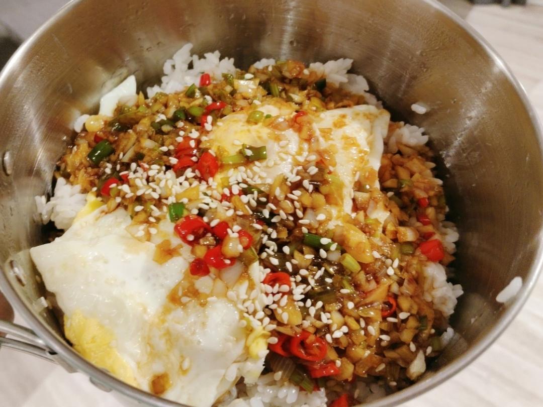 老式东北拌饭