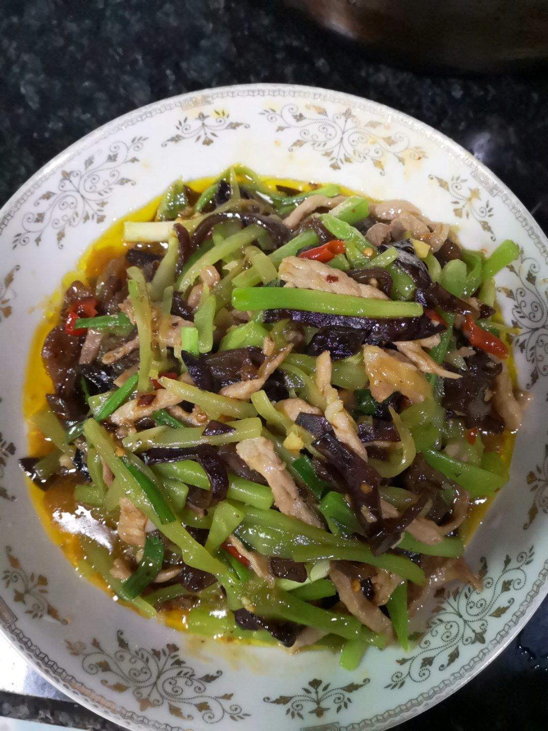 厨师长教你：“鱼香肉丝”的老式做法，味道很赞先收藏了