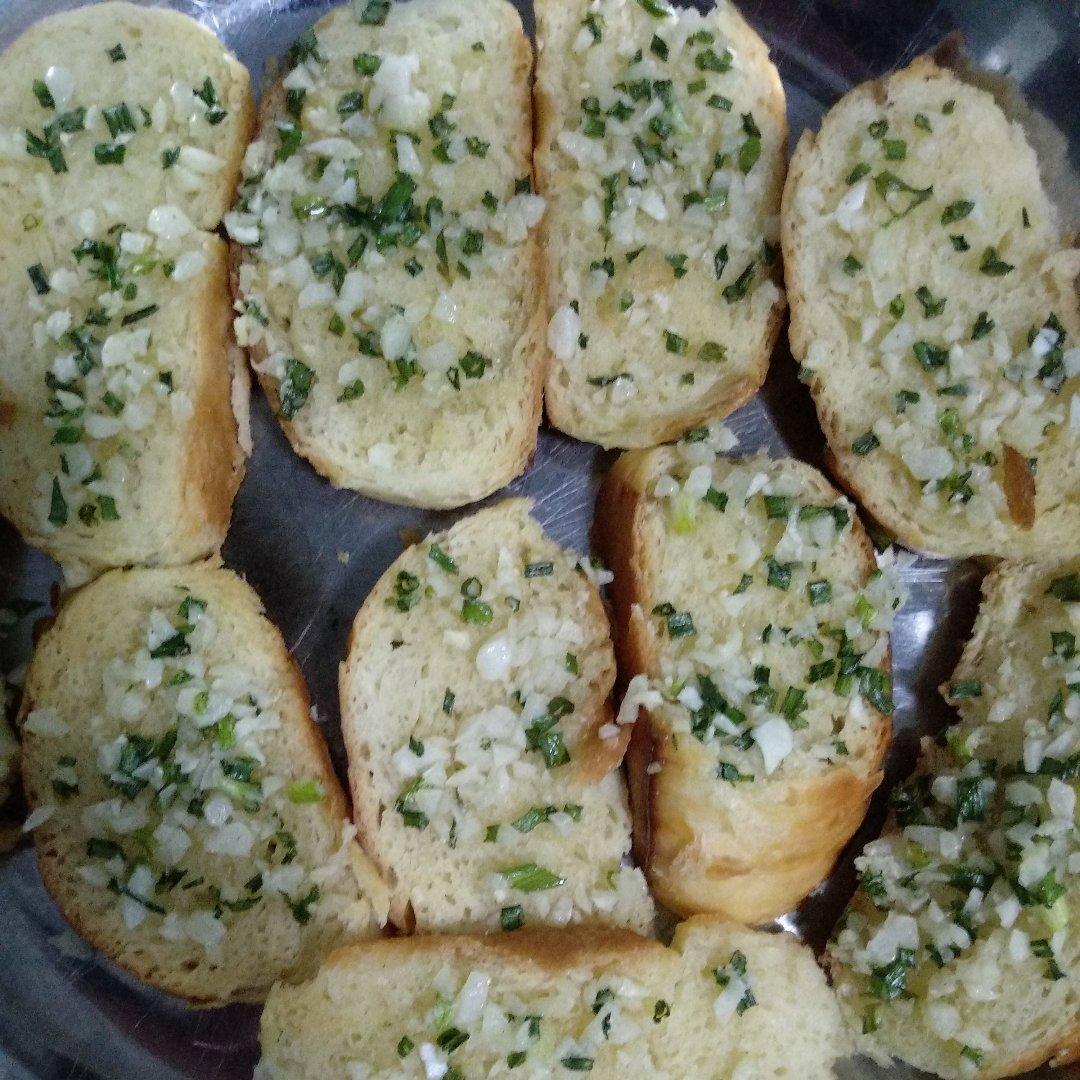 香蒜面包条