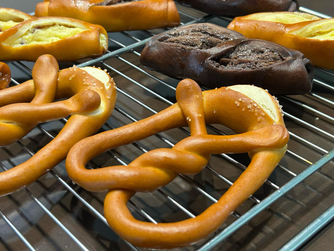 最详细的碱水包 【德国结面包 布雷结面包】有关碱水面包Brezel的一切 Bretzel Brezen Pretzel