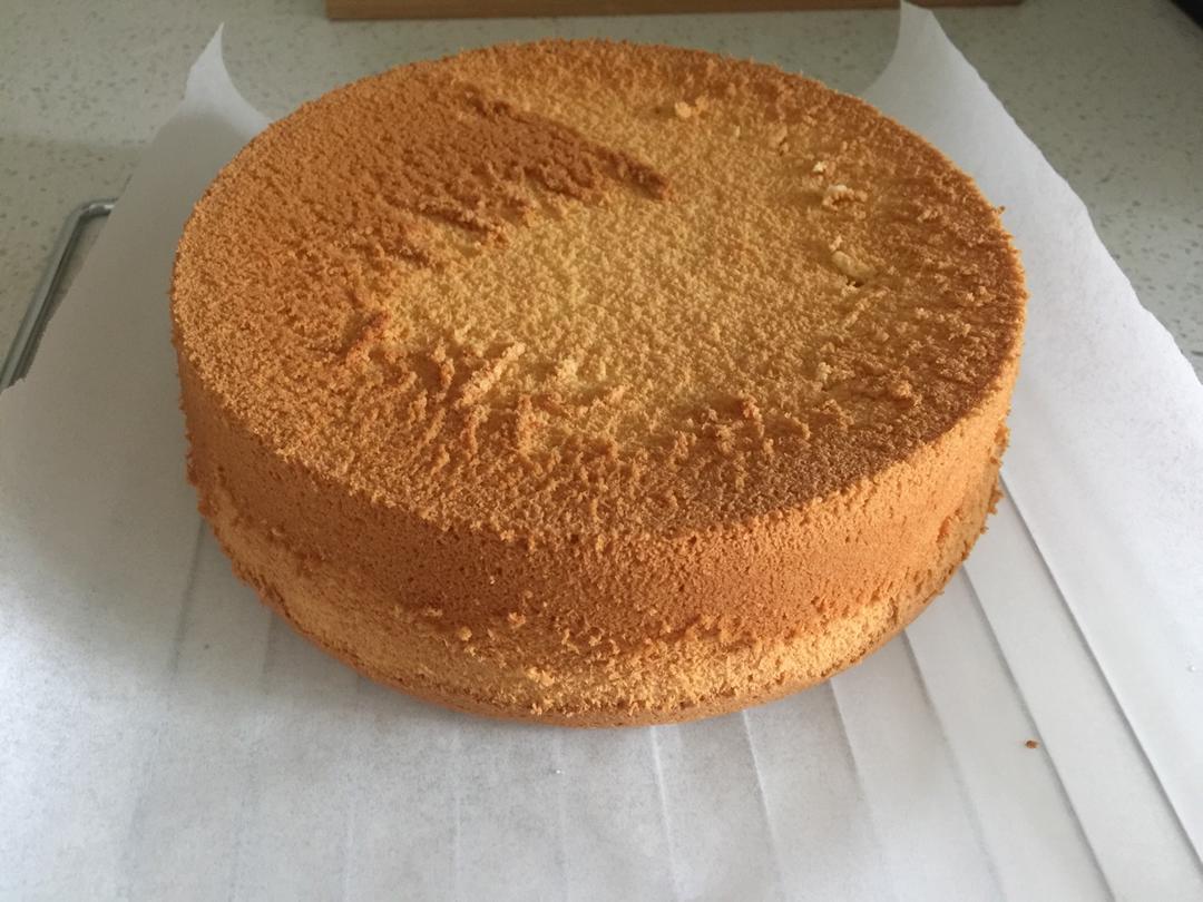 烤箱做蛋糕（戚风蛋糕的做法）