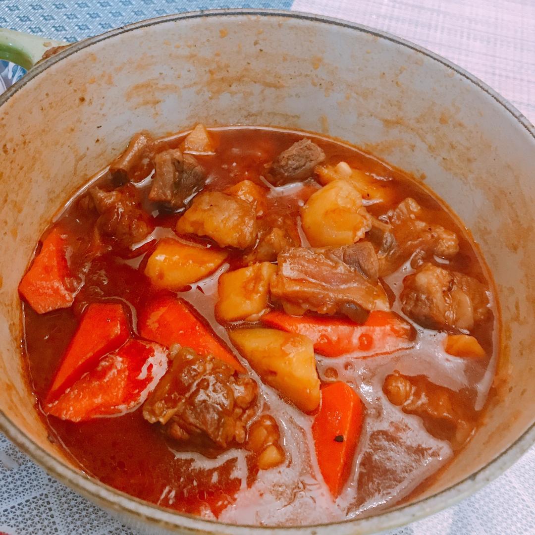 【啤酒牛腩煲】