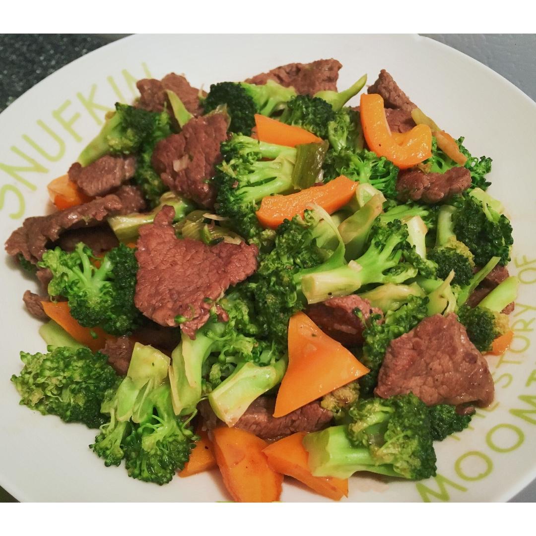 黑椒西兰花牛柳