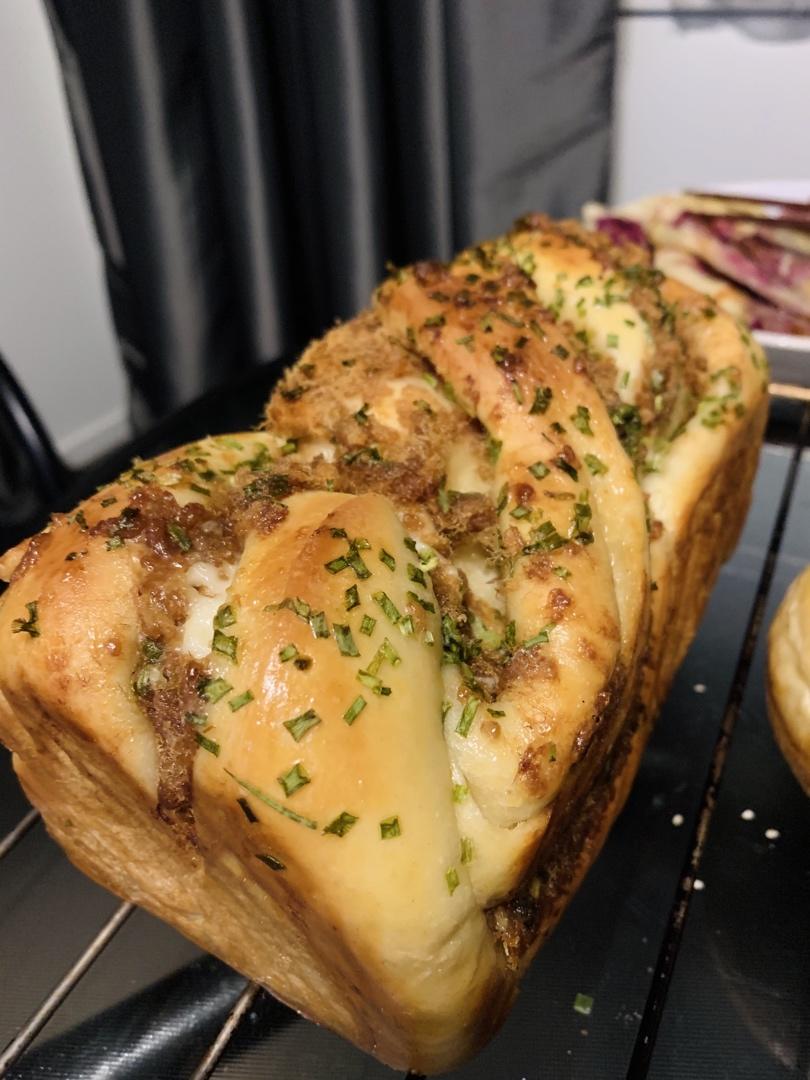 香葱肉松手撕吐司