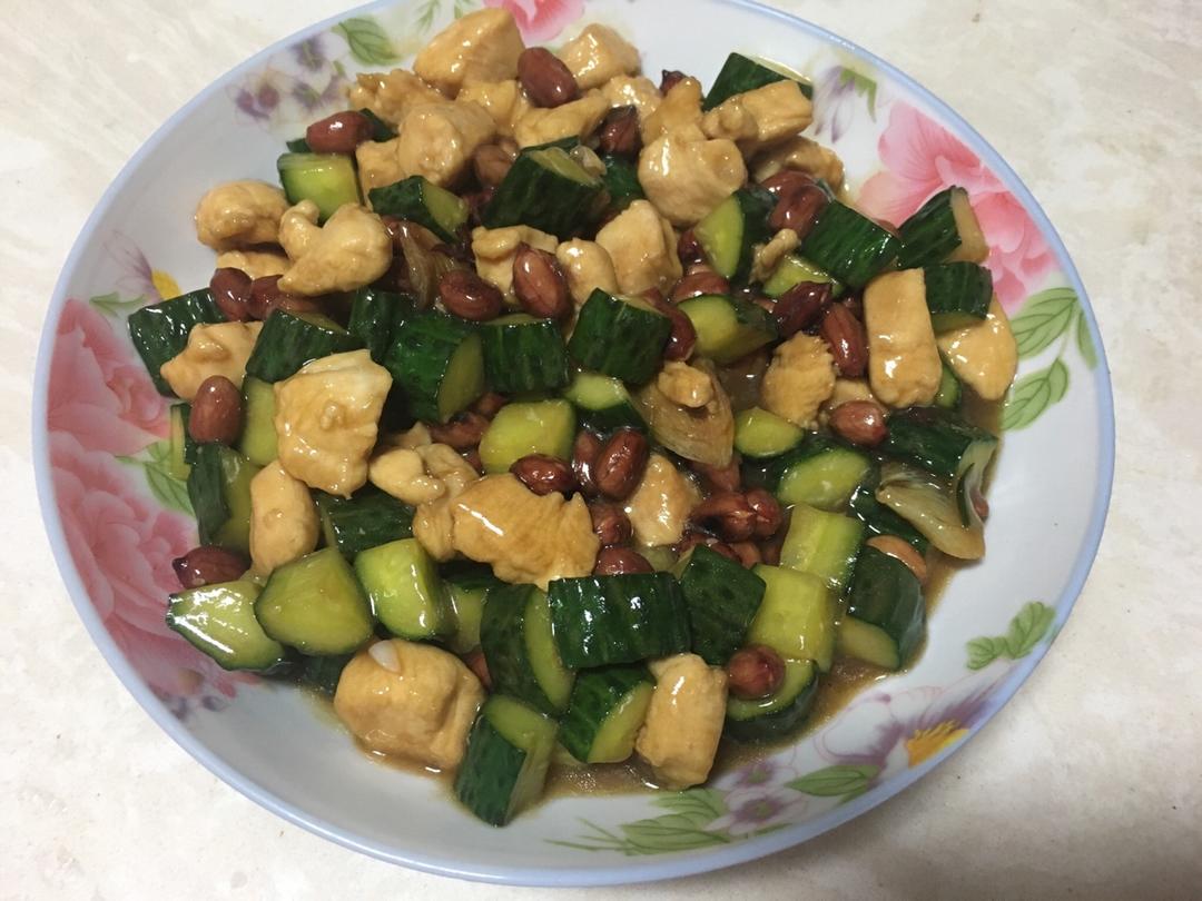 黄瓜鸡丁