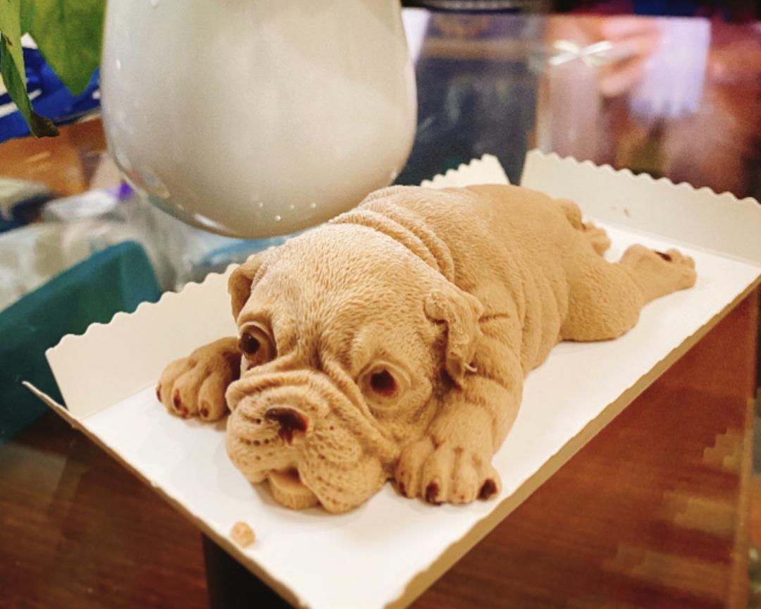 网红沙皮狗慕斯蛋糕