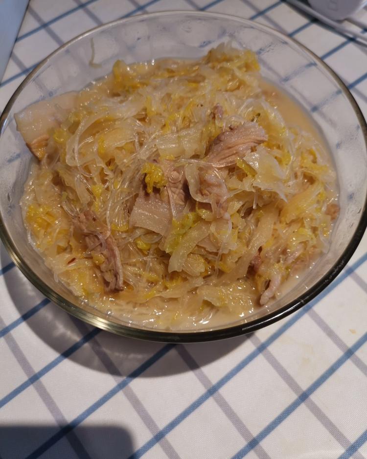 正宗东北酸菜炖大骨（酸菜粉丝汆白肉）