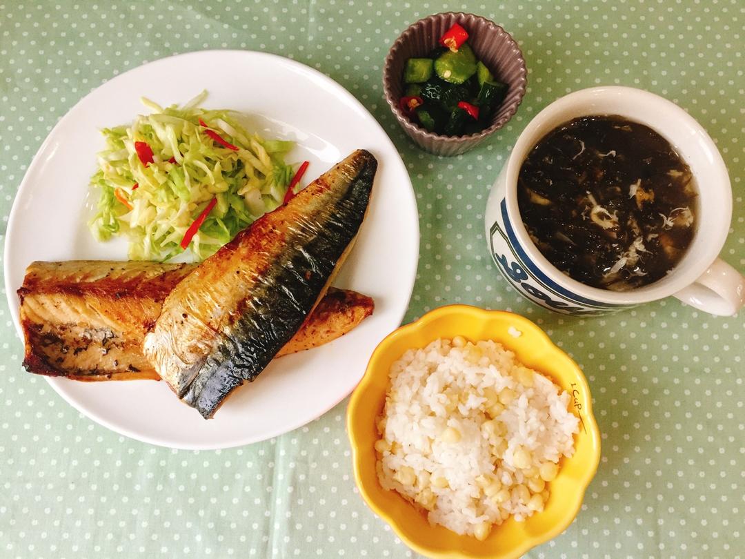 每天，叫醒我的是早餐