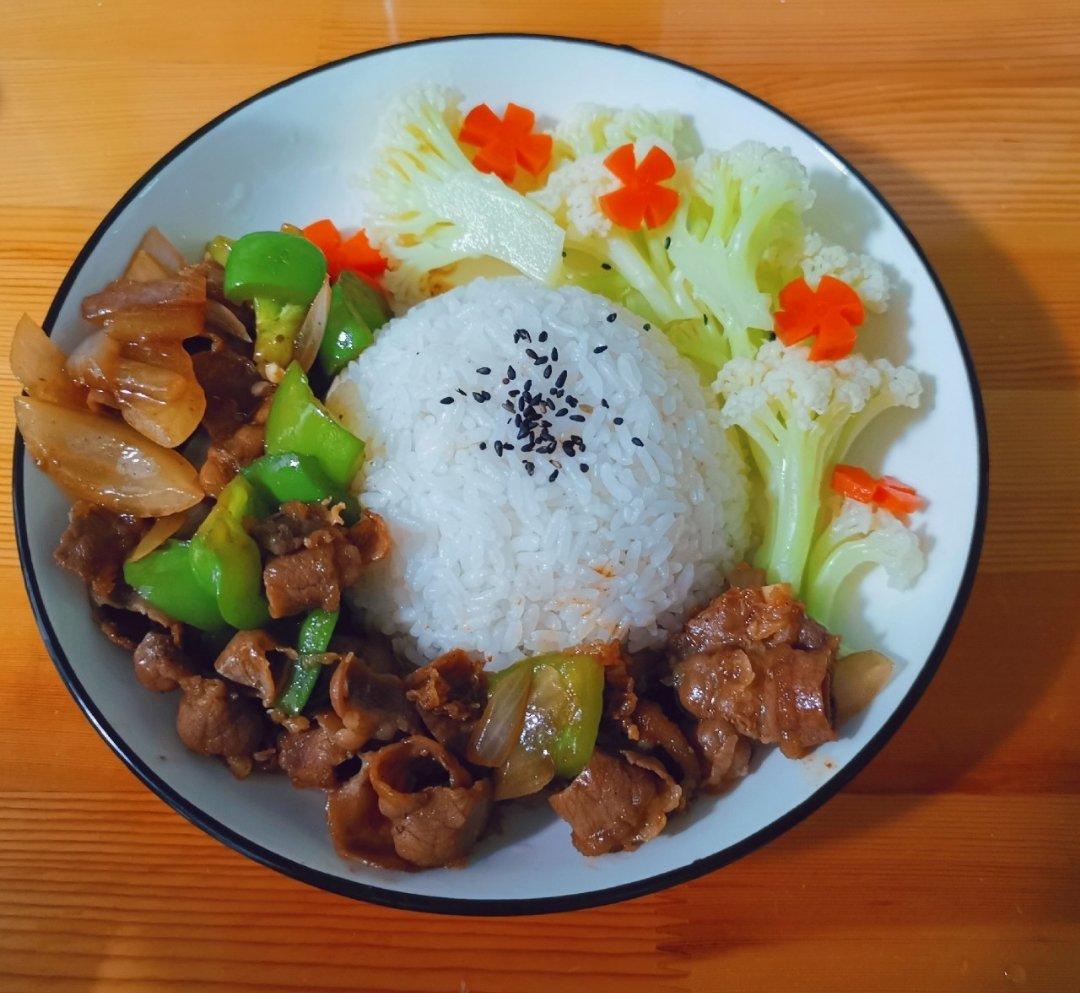 肥牛饭