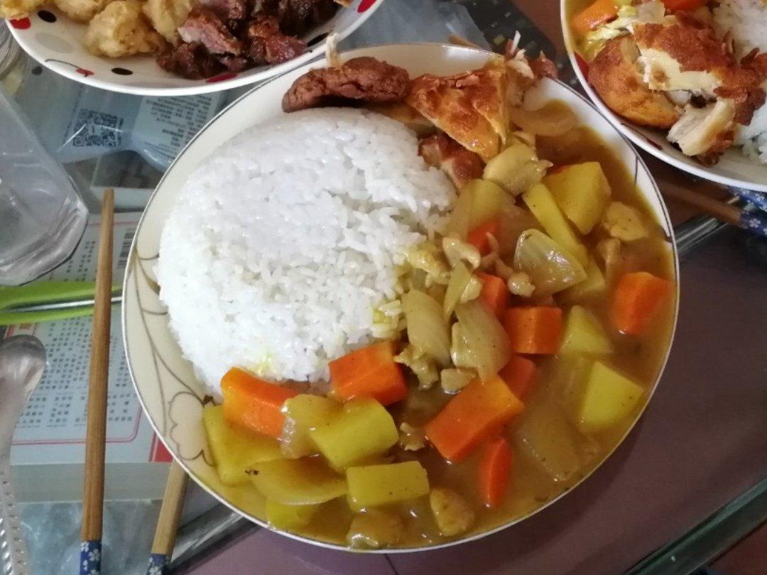 咖喱鸡饭好不好吃放洋葱的时机很关键