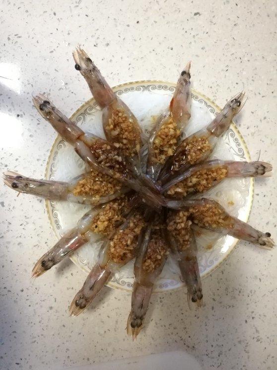 蒜蓉粉丝虾（详细清晰的图文解说）小白必看