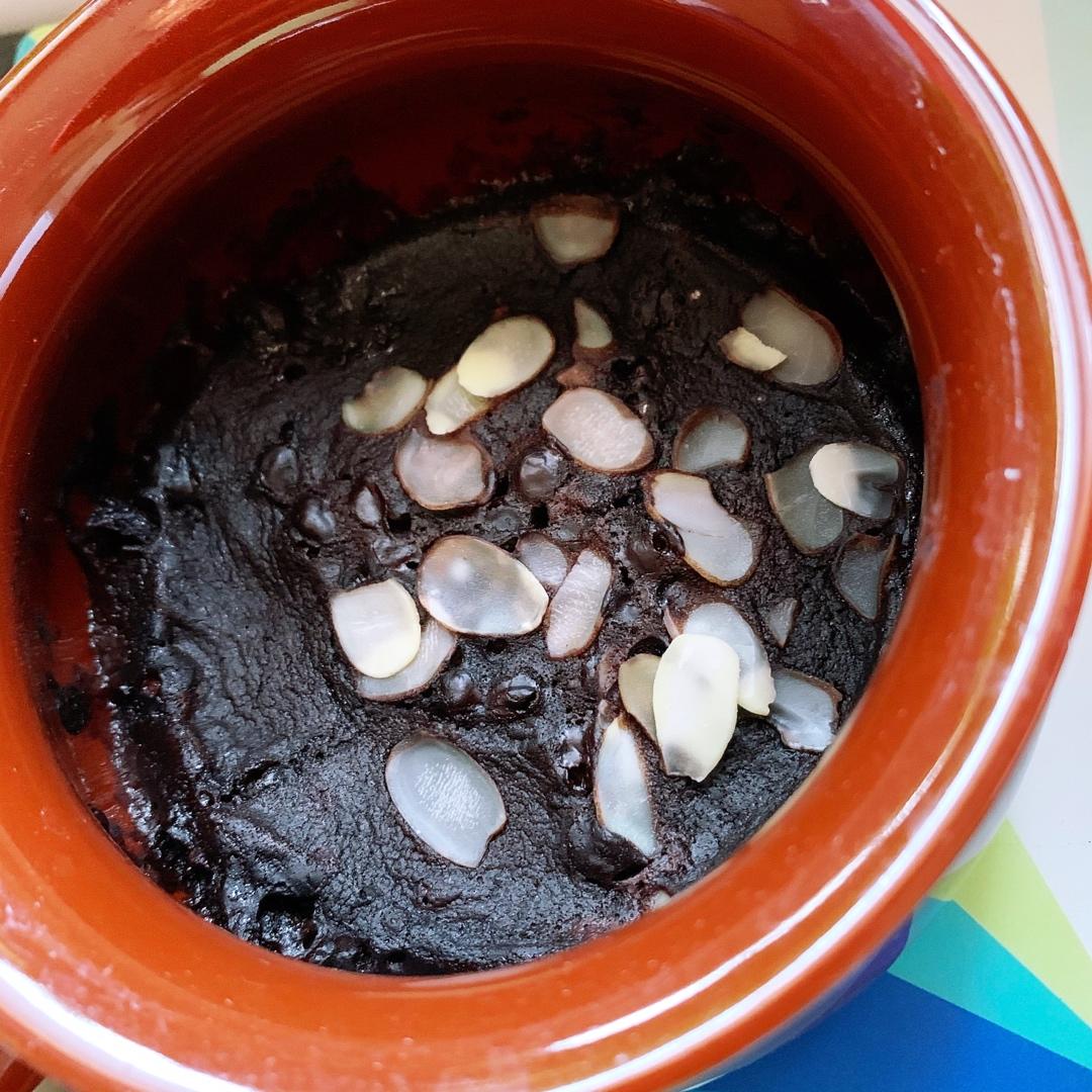 三分钟的巧克力马克杯蛋糕（微波炉版）