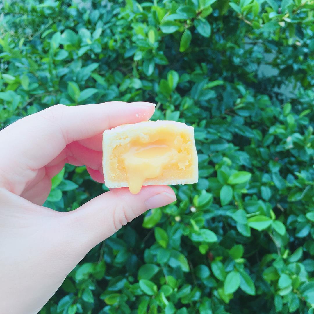 超详细图解版--流心奶黄月饼
