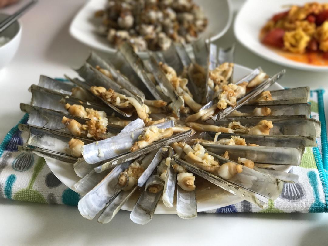 DIY蒜蓉粉丝蒸蛏子