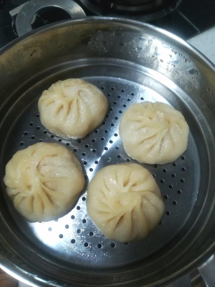 马蹄猪肉包子