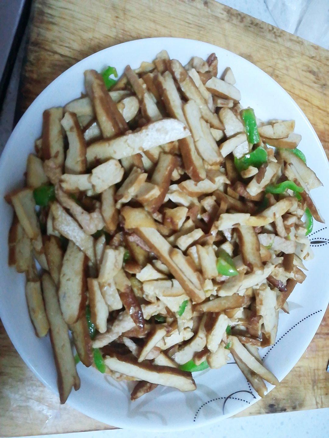 青椒豆干炒肉丝