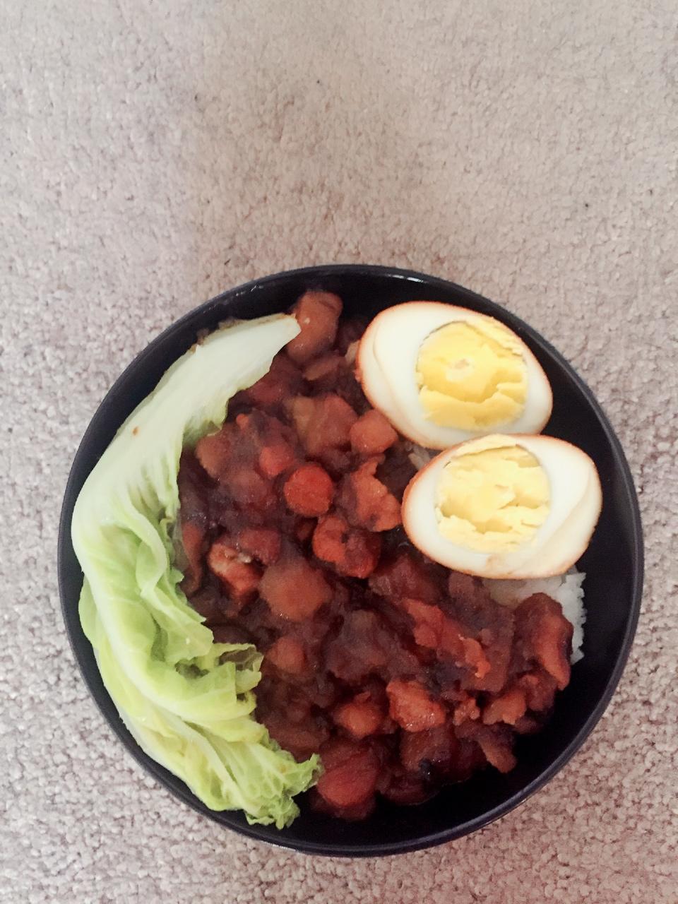 洋葱酥卤肉饭