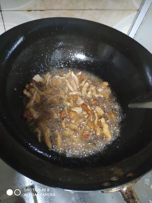 豇豆豆角炒肉肉的做法 步骤3