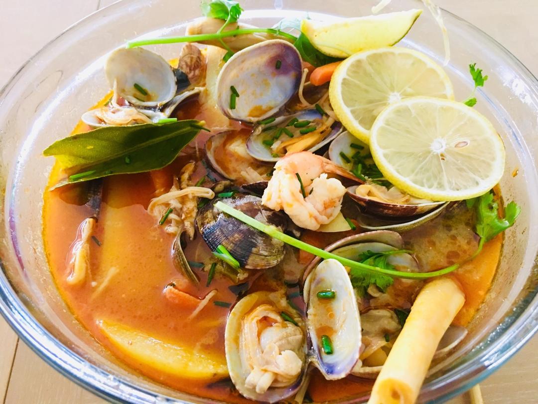 冬阴功汤(秒杀泰式餐馆冬阴功)