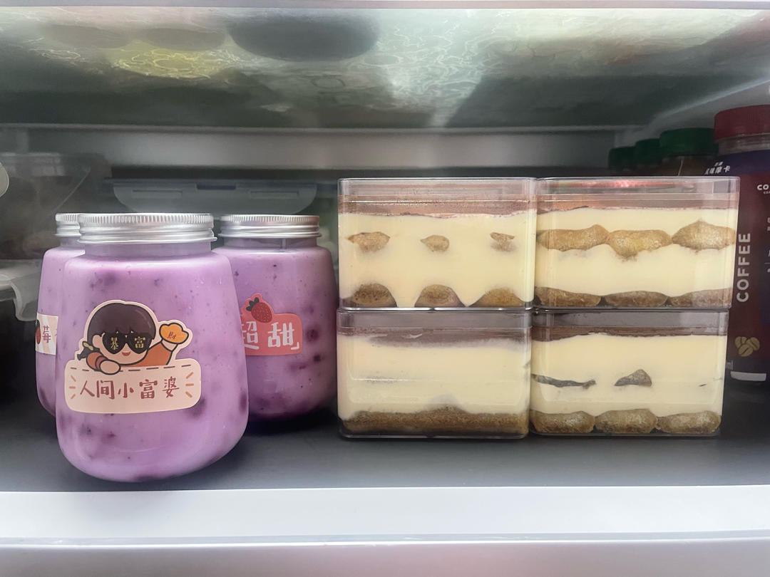 在欧洲学会的经典版提拉米苏